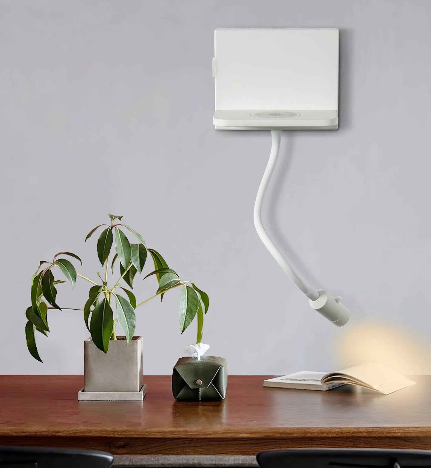 Multi-Functional USB Wireless Wall Lamp