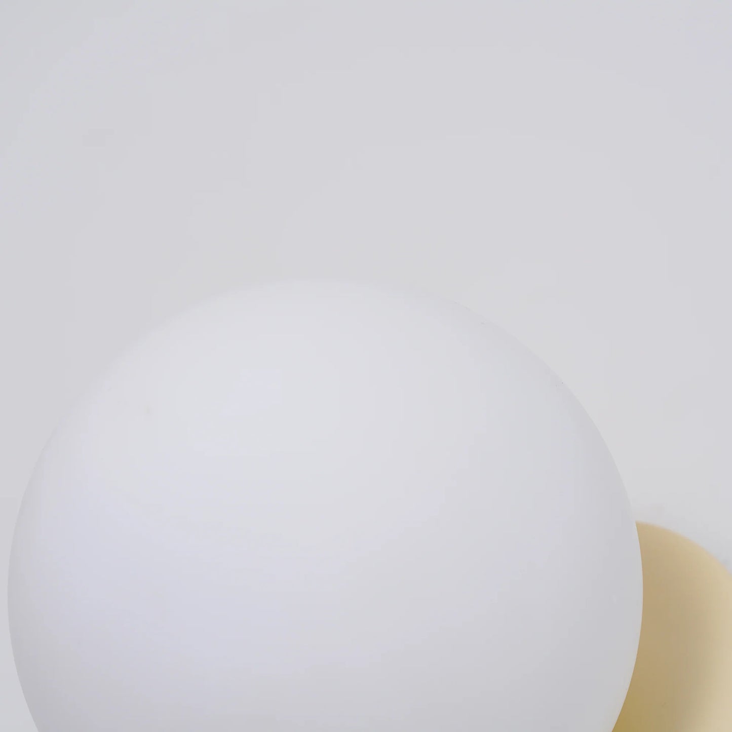 LI Glass Bulb Wall Lamp