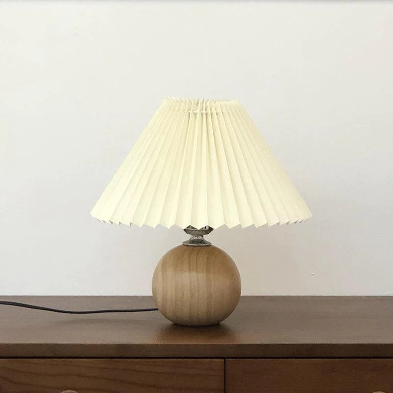 Ballet pleated Table Lamp