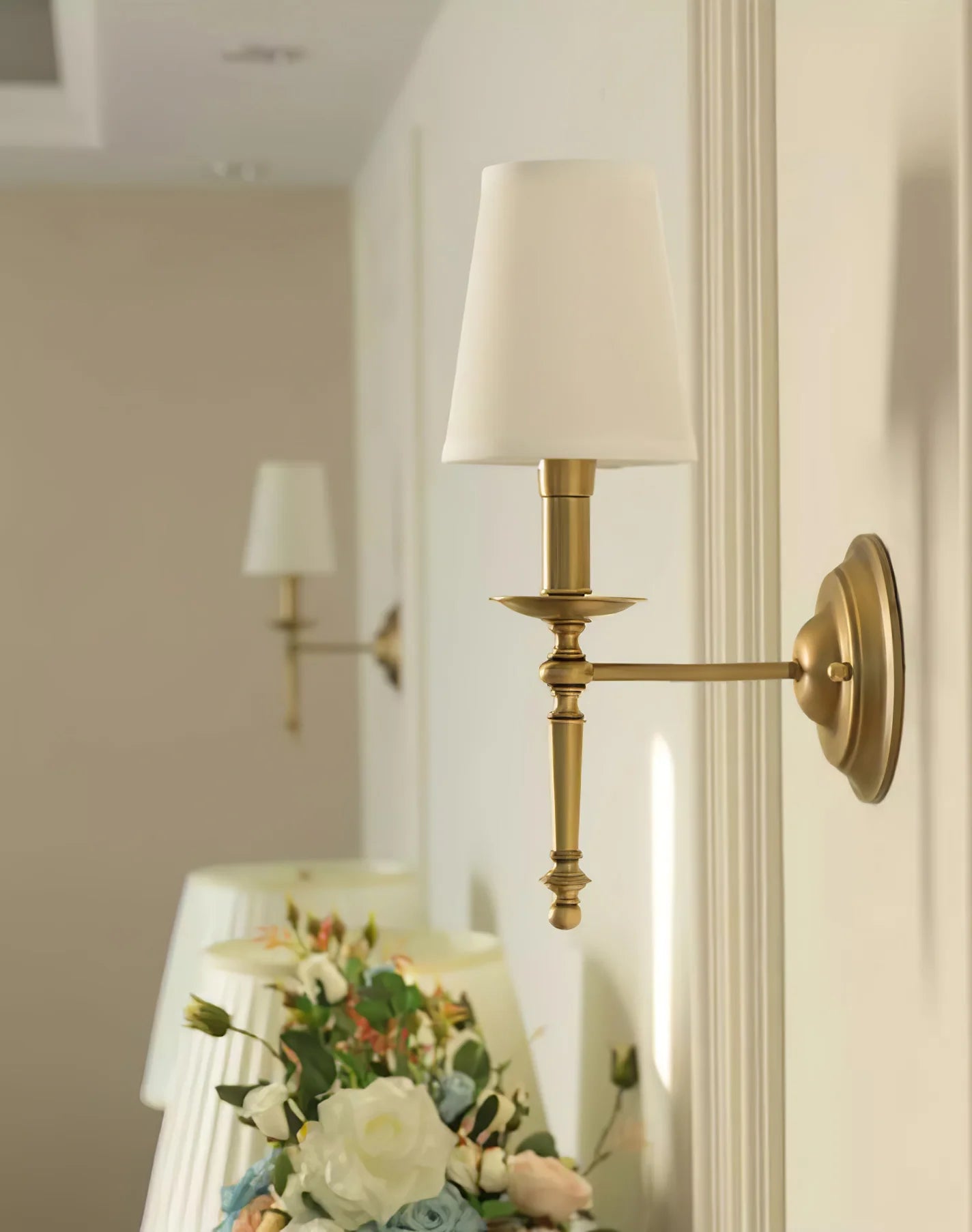 Harry Brass Wall Lamp