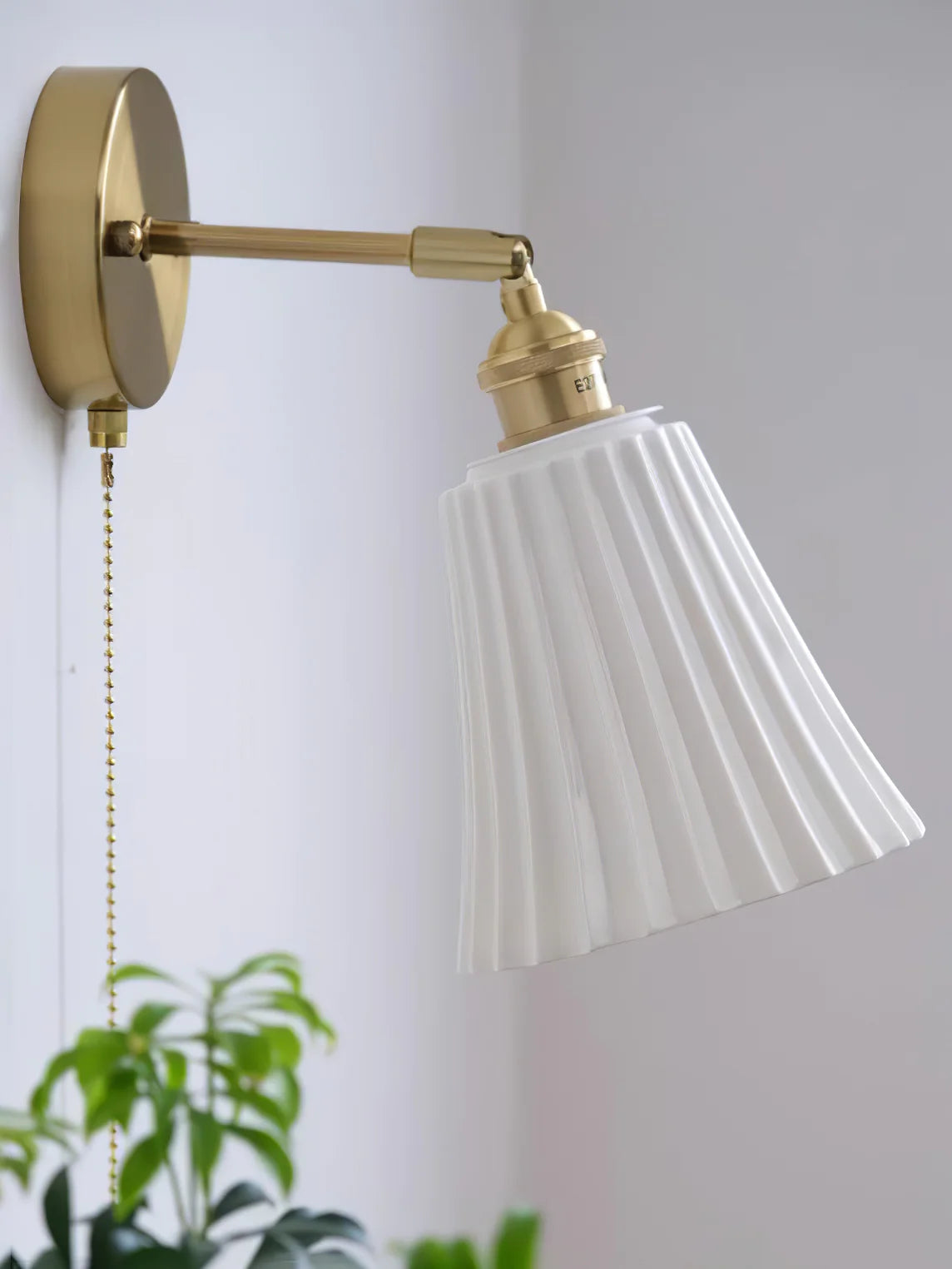 Becco Ceramic Wall Lamp