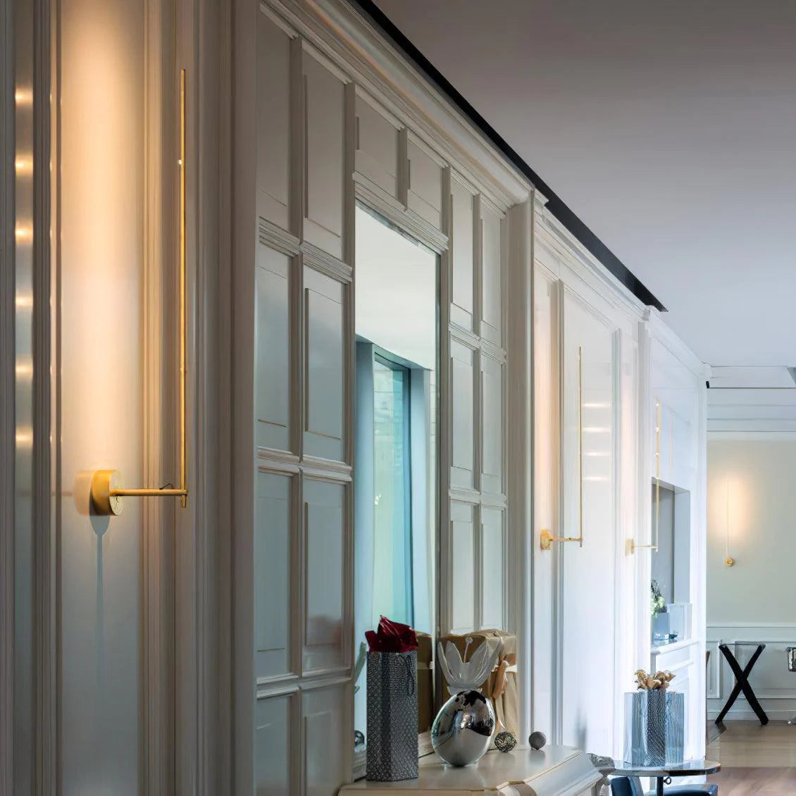 Line Rod Wall Lamp