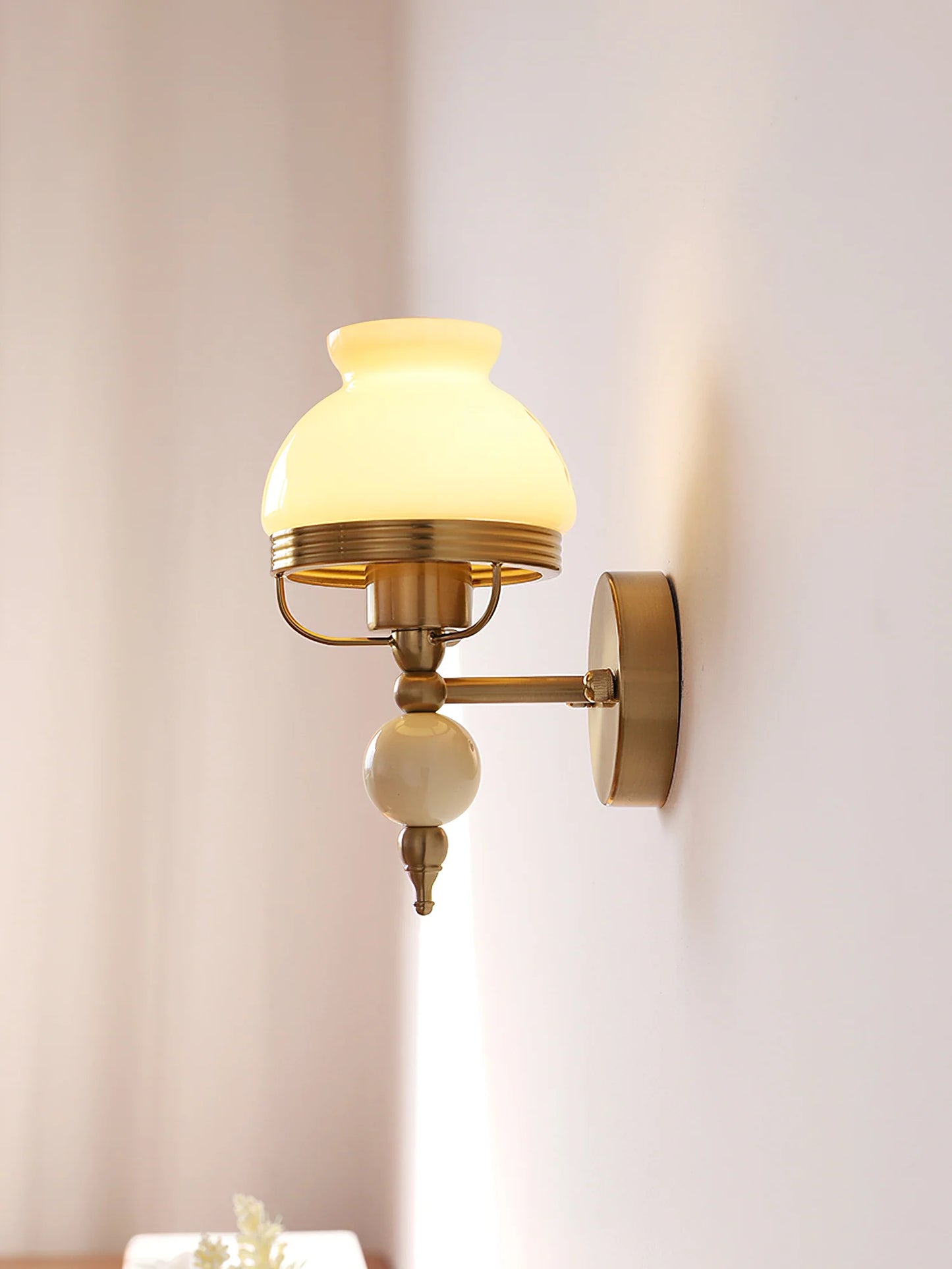 LE Rice White Glass Wall Lamp
