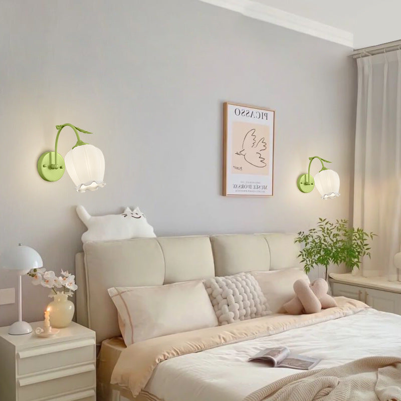 Morning Glory Wall Lamp