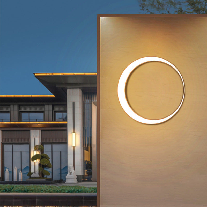 Crescent Outdoor Wall Lamp