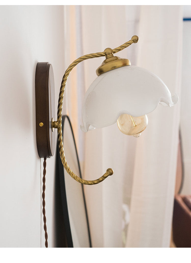 LILI Flower Wall Lamp