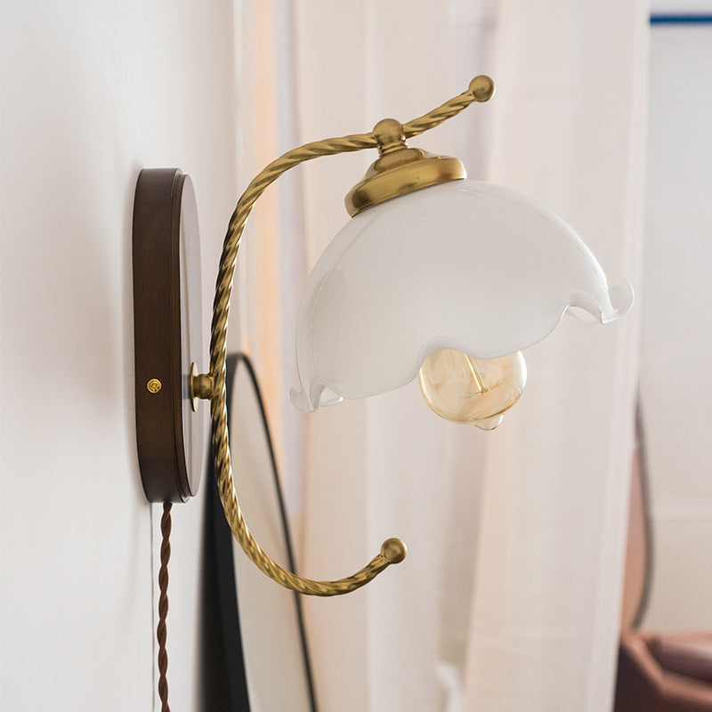 LILI Flower Wall Lamp