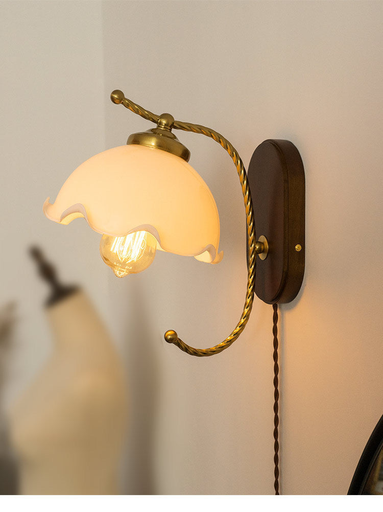 LILI Flower Wall Lamp