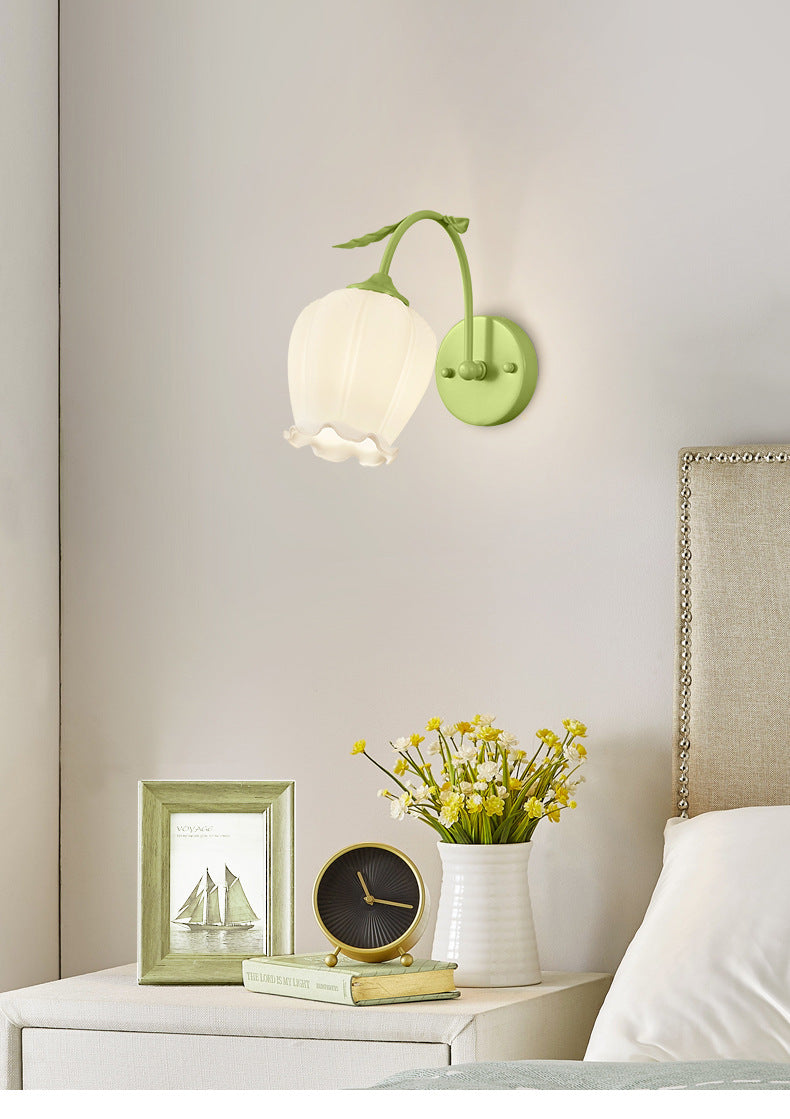 Morning Glory Wall Lamp