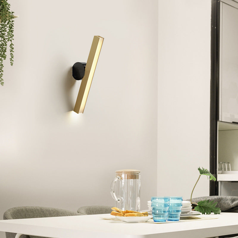 Simple Carl Wall Lamp