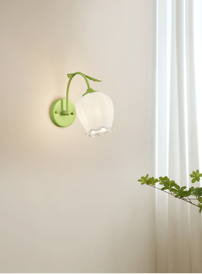 Morning Glory Wall Lamp