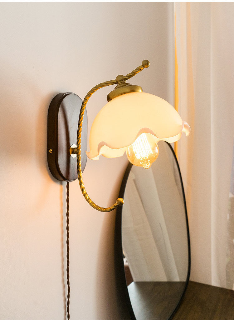 LILI Flower Wall Lamp