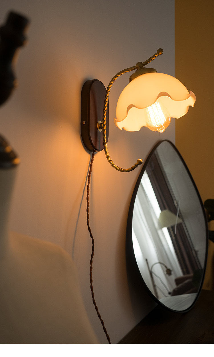 LILI Flower Wall Lamp