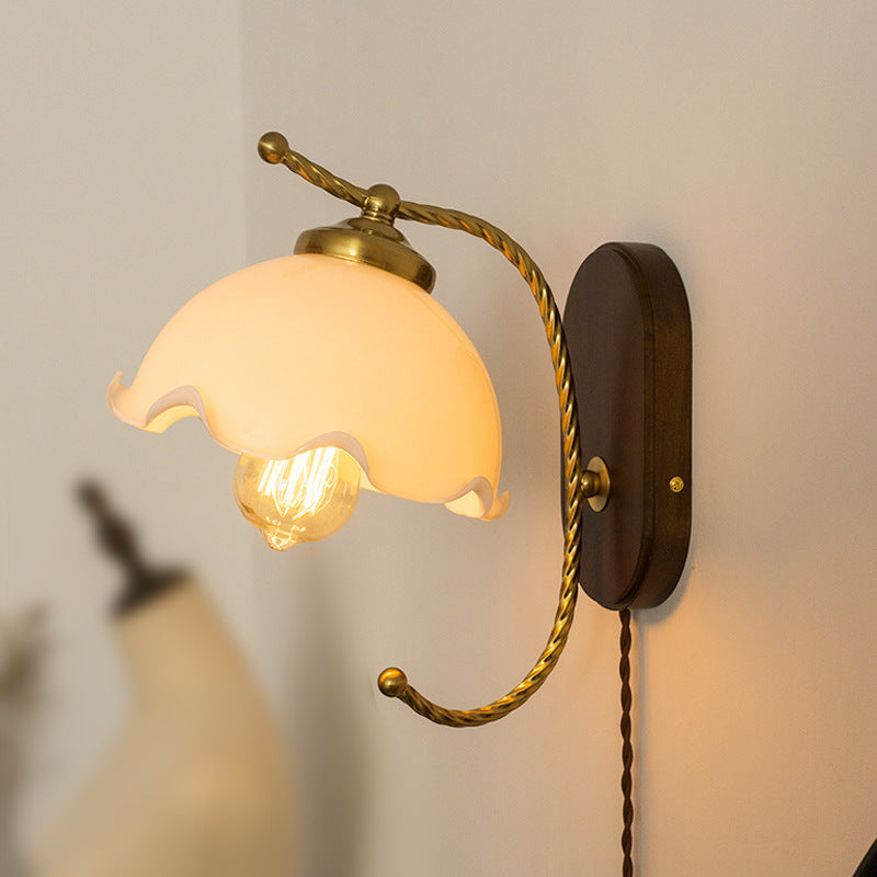 LILI Flower Wall Lamp