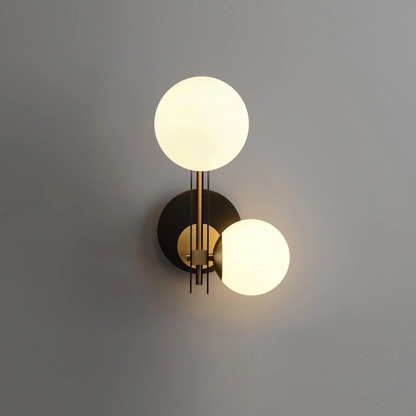 LI Planetary Wall Lamp