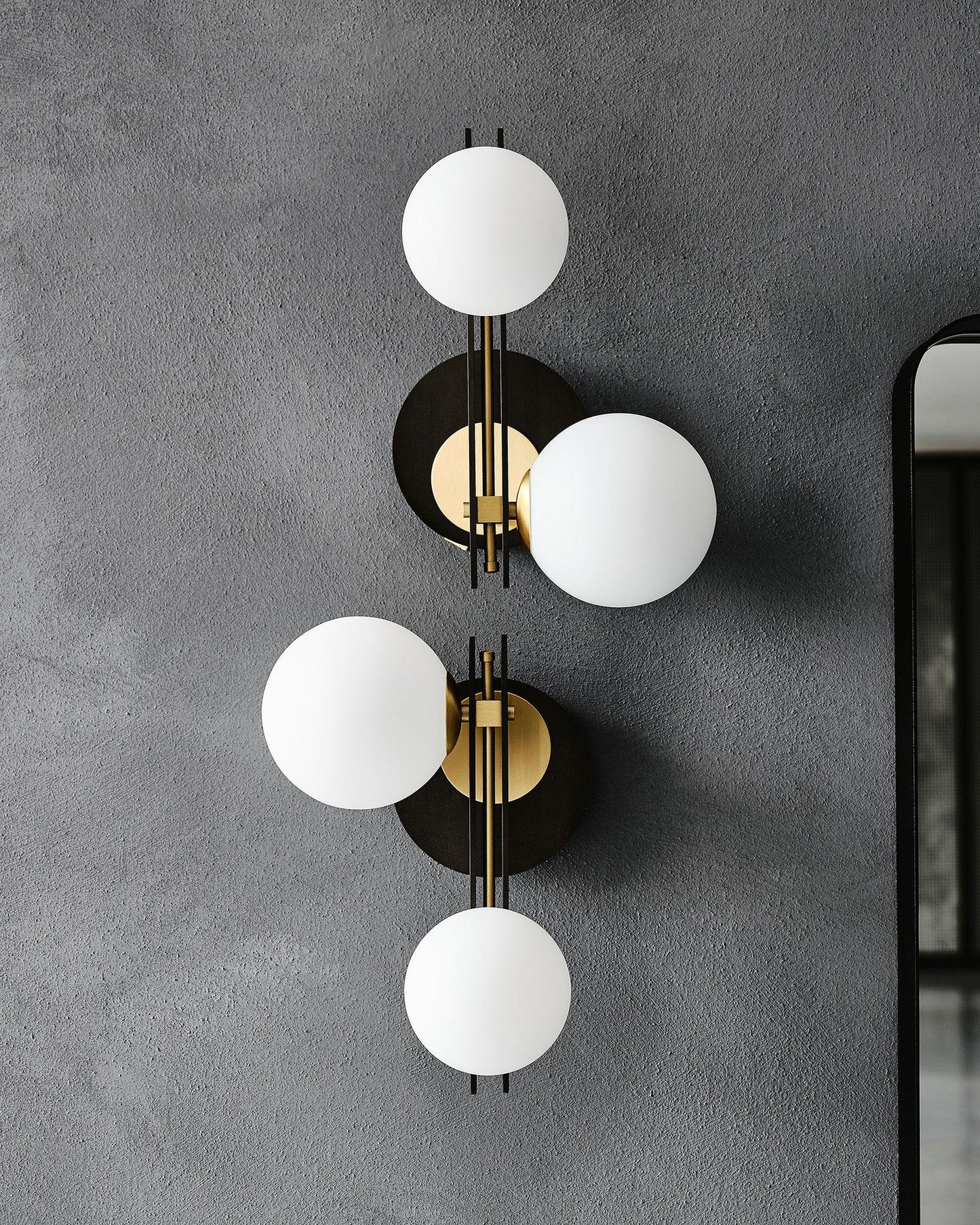 LI Planetary Wall Lamp