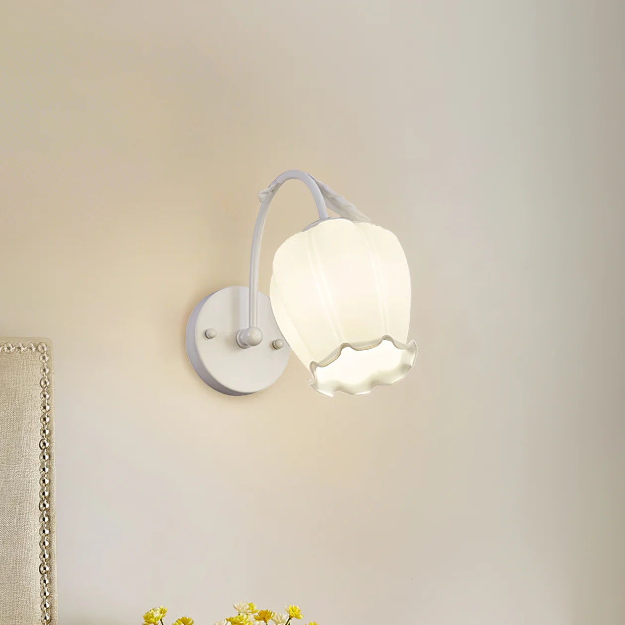 Morning Glory Wall Lamp