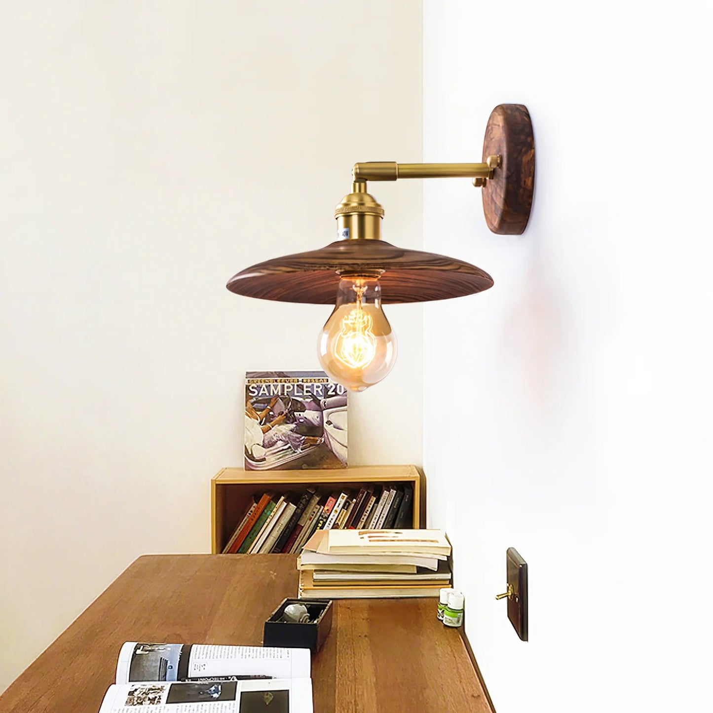 Horn Wood Wall Lamp
