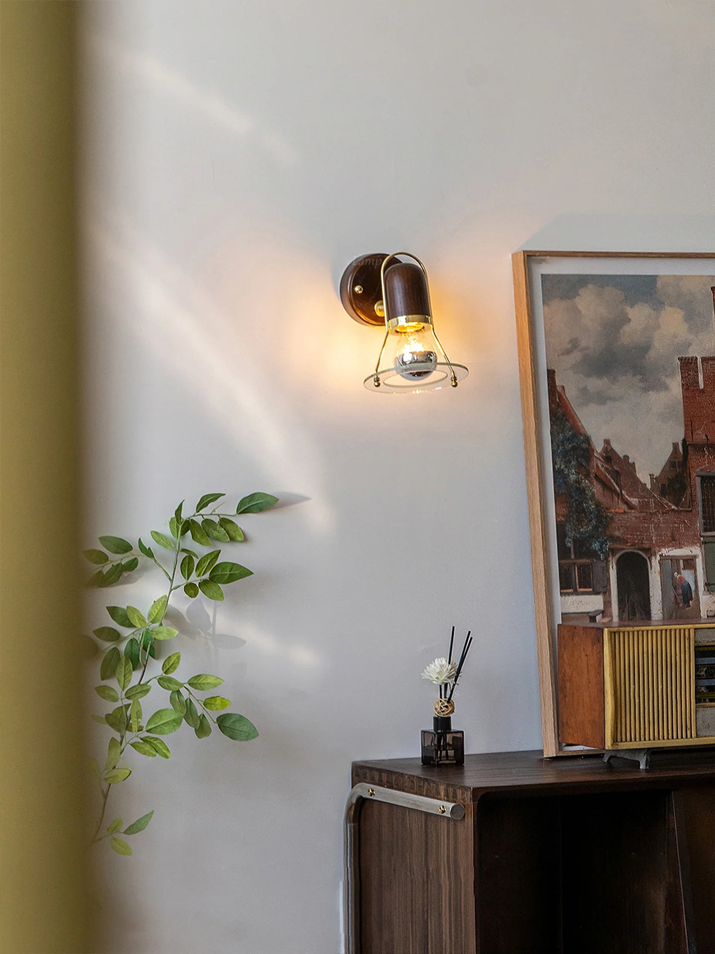 HE Vintage Walnut Wall Lamp
