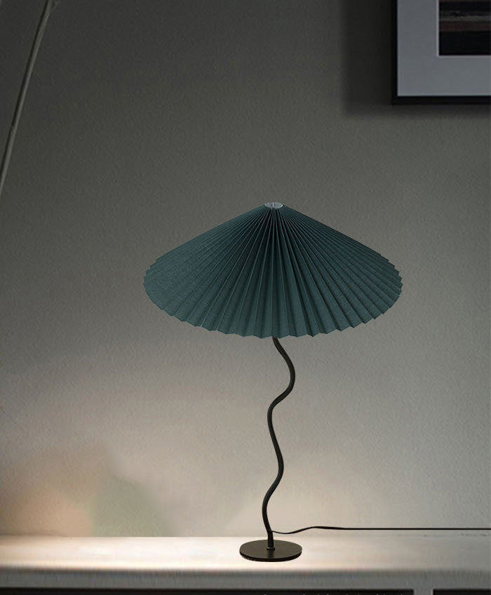 White Pleated Vintage Table Lamp