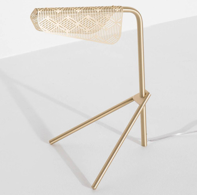 Hollow Carved Design Table Lamp