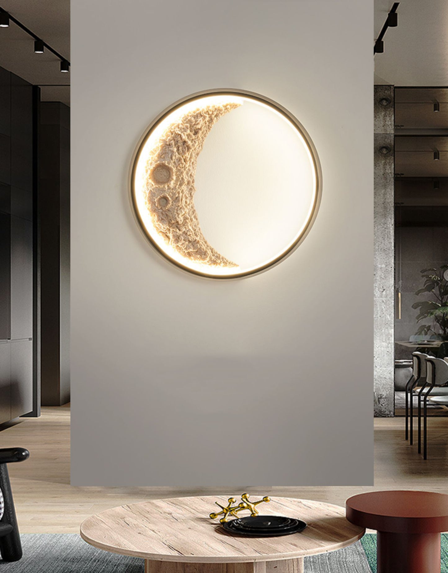 New Moon Wall Lamp