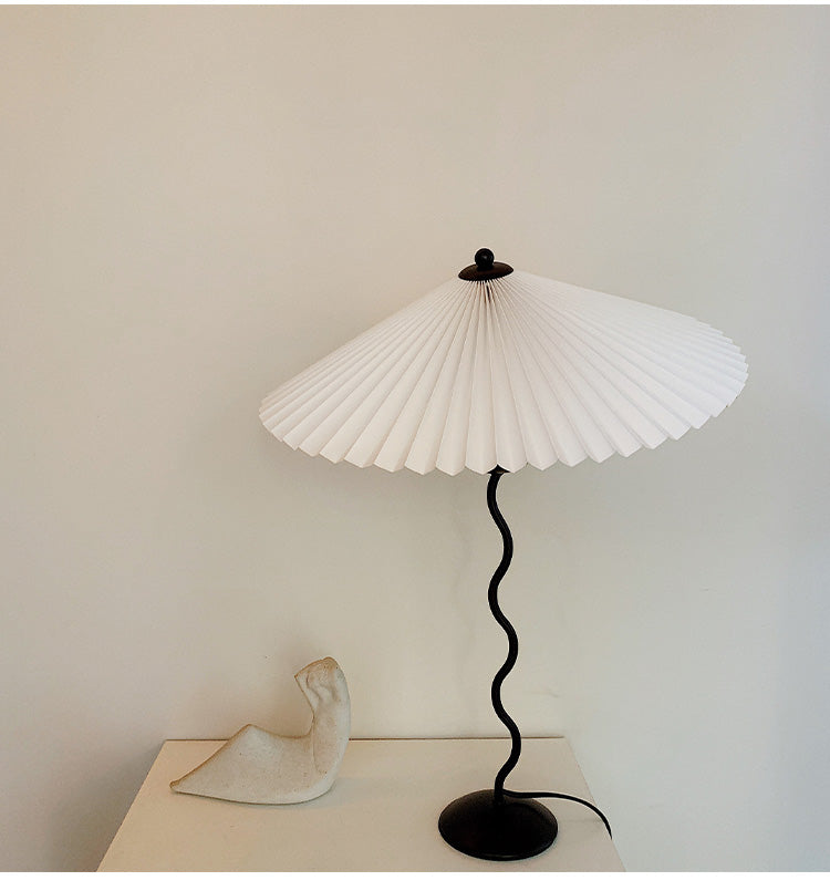 White Pleated Vintage Table Lamp