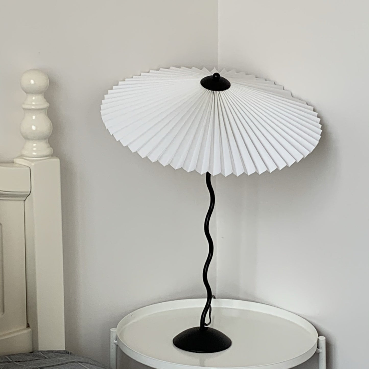 White Pleated Vintage Table Lamp
