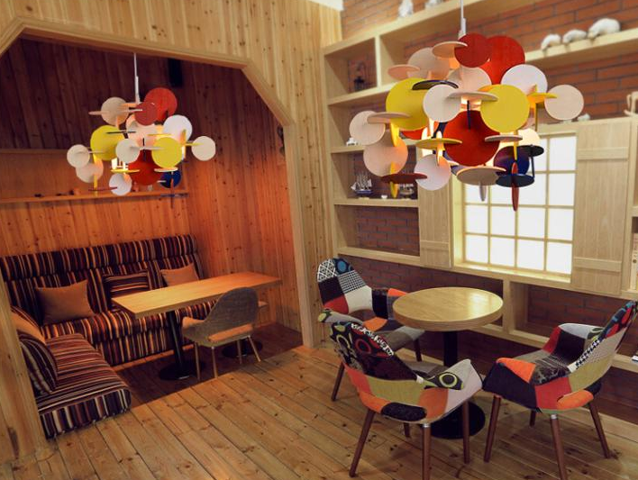 Bau Wooden Chandelier Lamp
