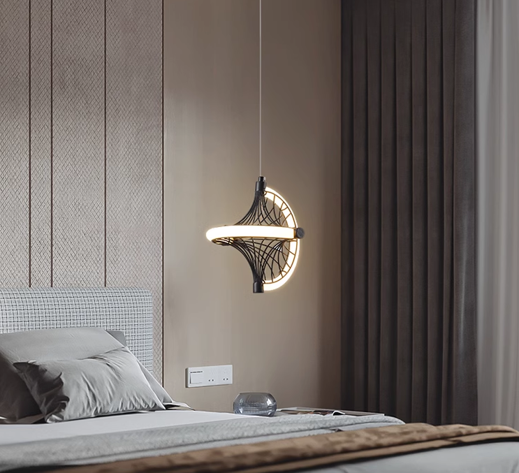 Fan-shaped Pendant Light