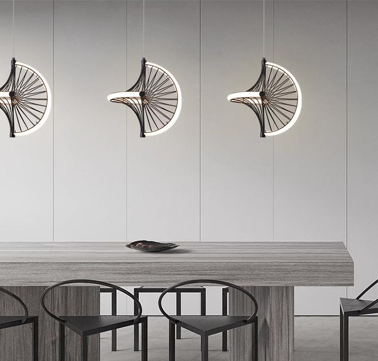 Fan-shaped Pendant Light