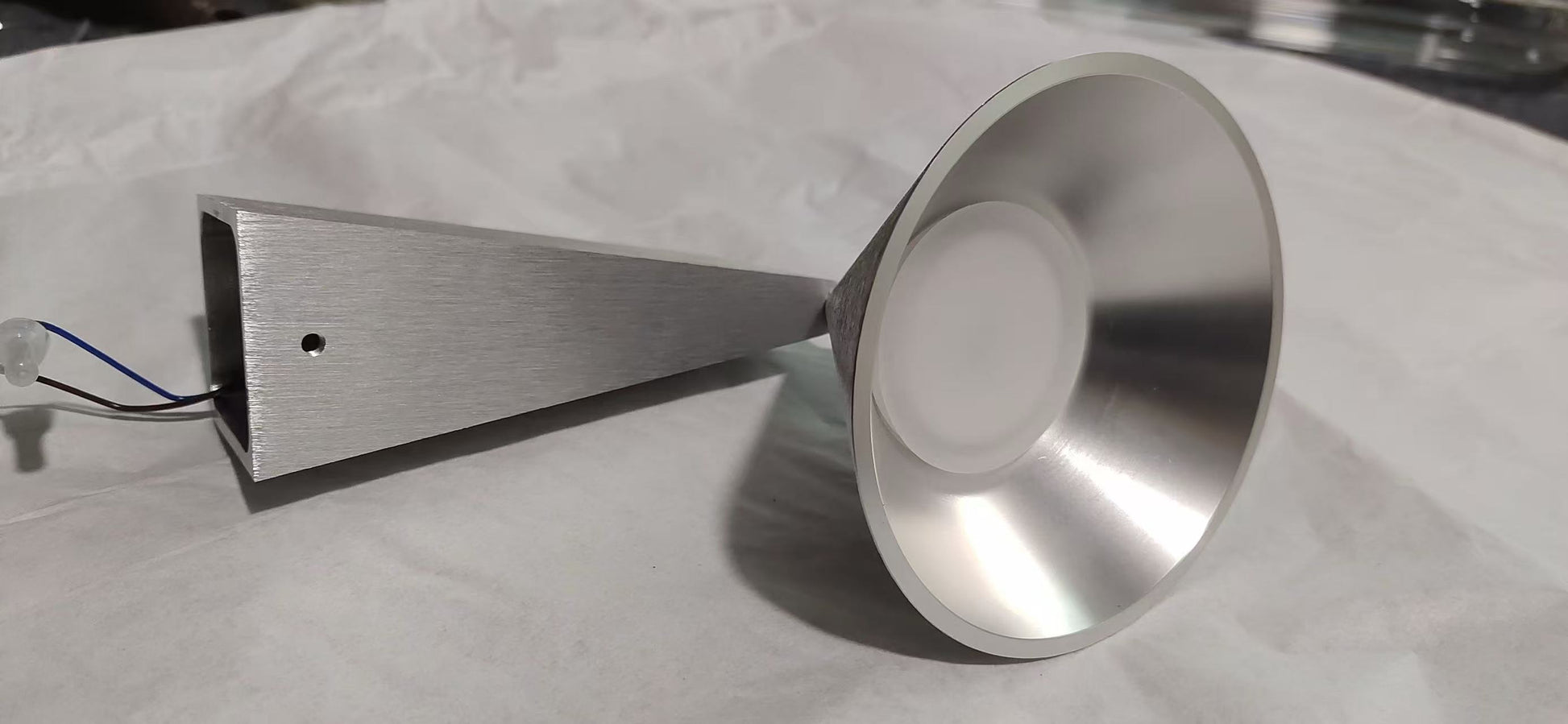  Apollo Aluminum LED Wall Sconce