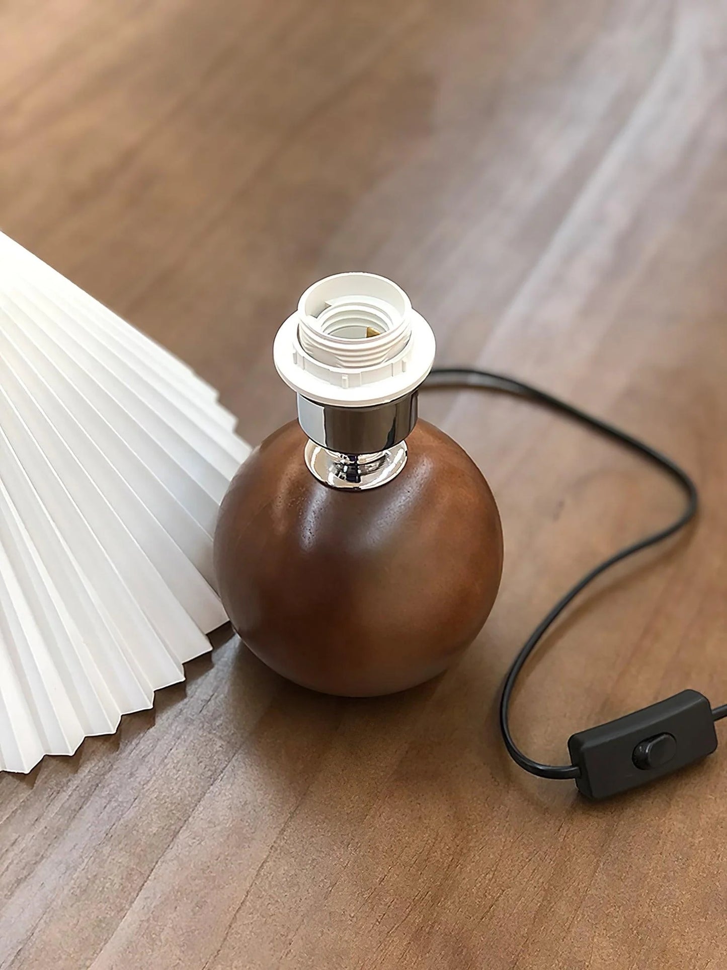 Ballet pleated Table Lamp