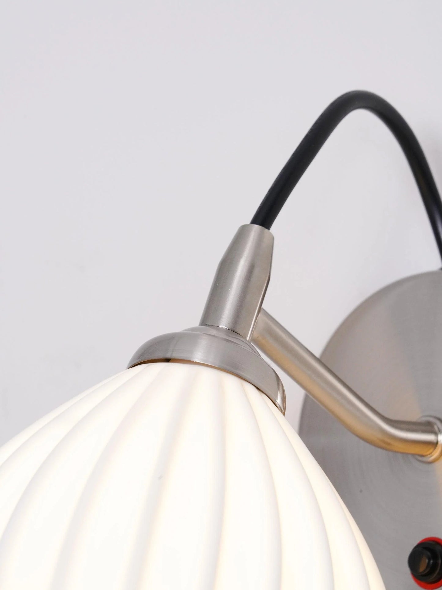 Ceramic Ribbed Flower Wall Lamp