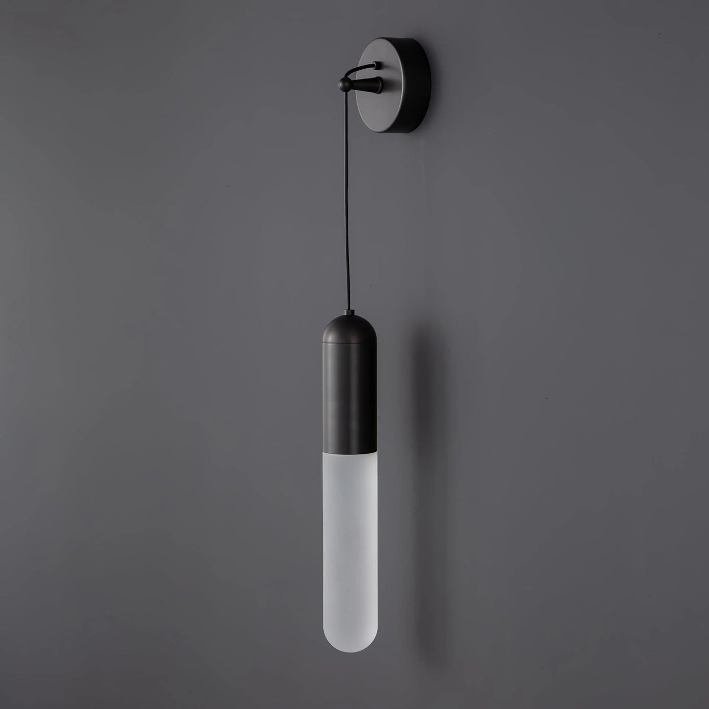 Capsule Wall Lamp