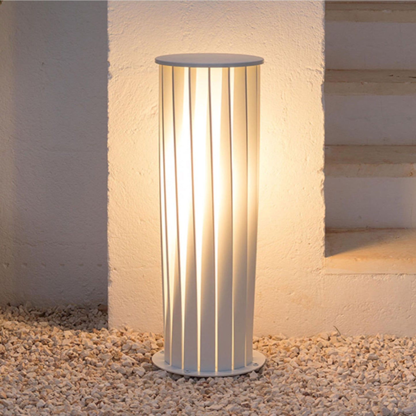 Luna Garden Light