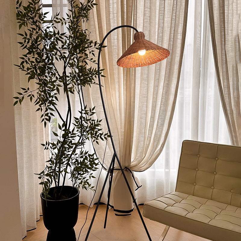 Masha Rattan Floor Lamp Retro Stand Lamp for Living Room