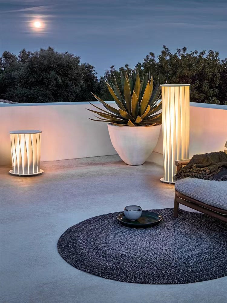 Luna Garden Light