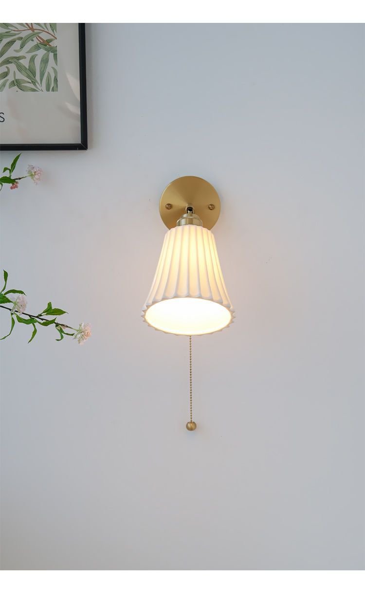 Becco Ceramic Wall Lamp