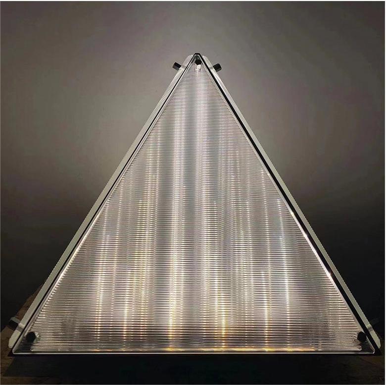 Evelyn Creativity Table Lamp
