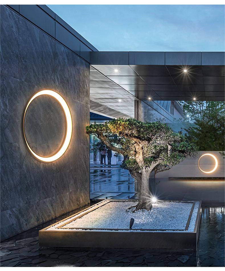 Crescent Outdoor Wall Lamp