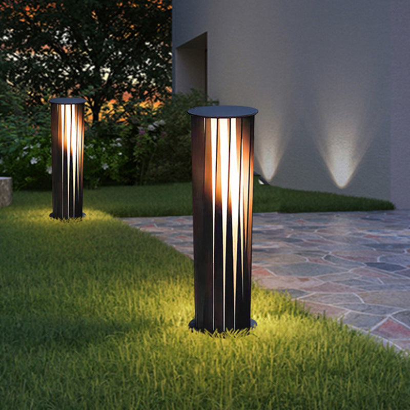 Luna Garden Light