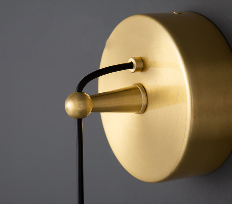 Capsule Wall Lamp
