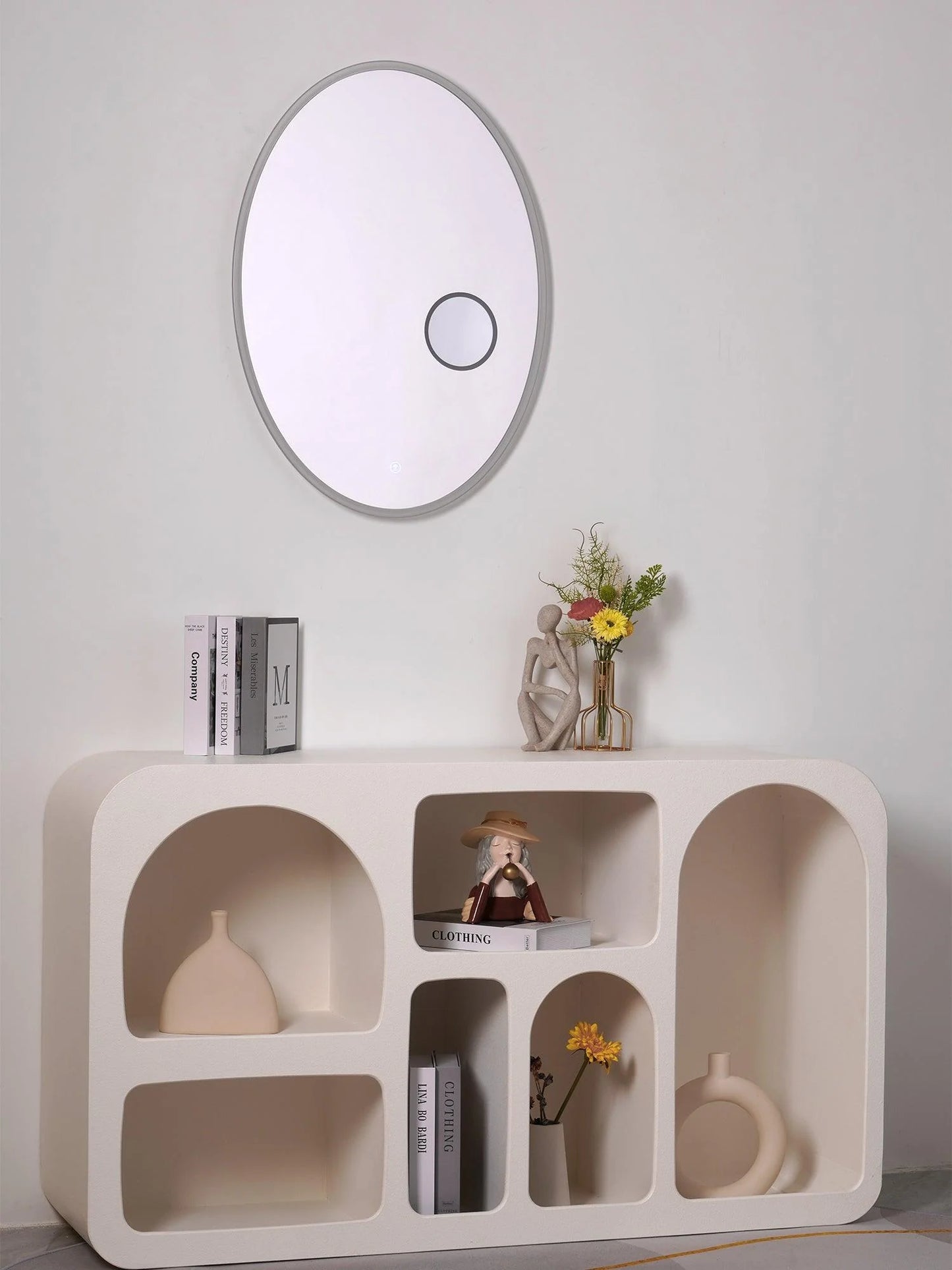 Oval Mirror Light With White Edge