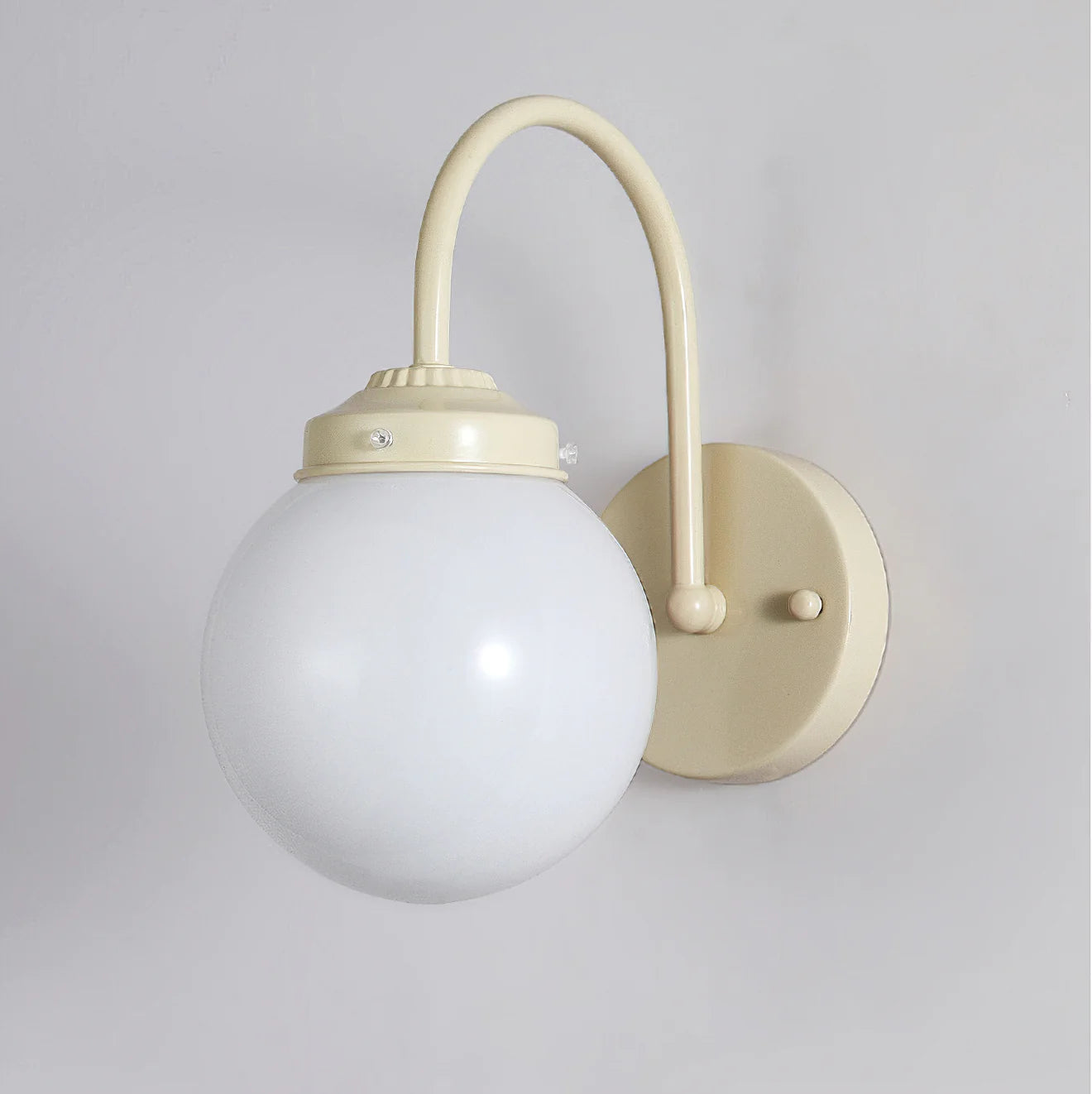 Vanilla Ball Wall Lamp