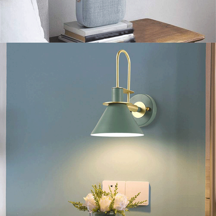 Horn Type Metal Wall Lamp