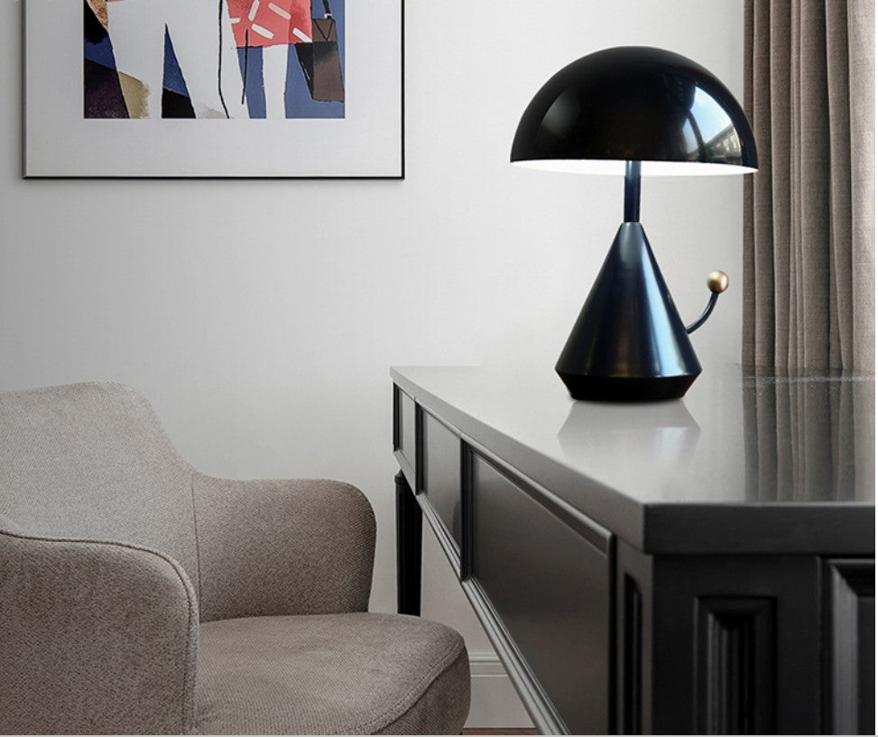 Dali Divina Desk Lamp