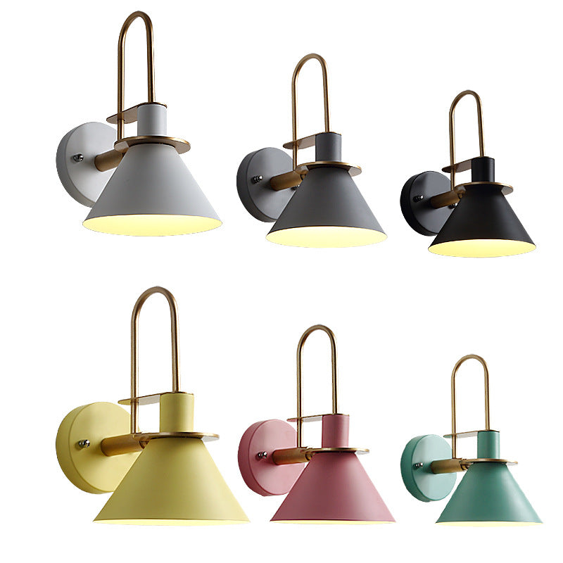 Horn Type Metal Wall Lamp