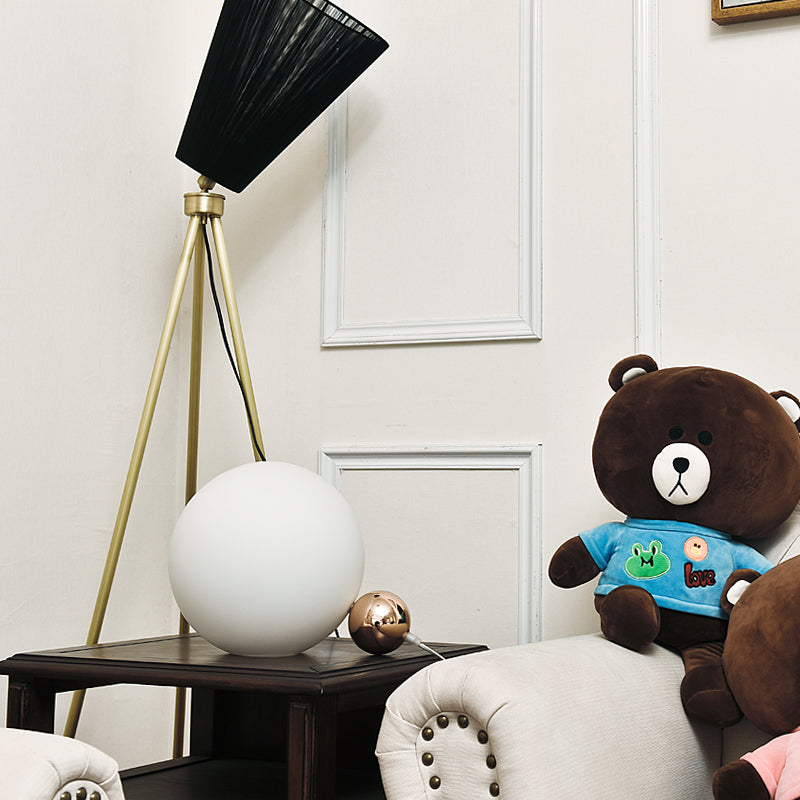 Copycat Table Lamp3