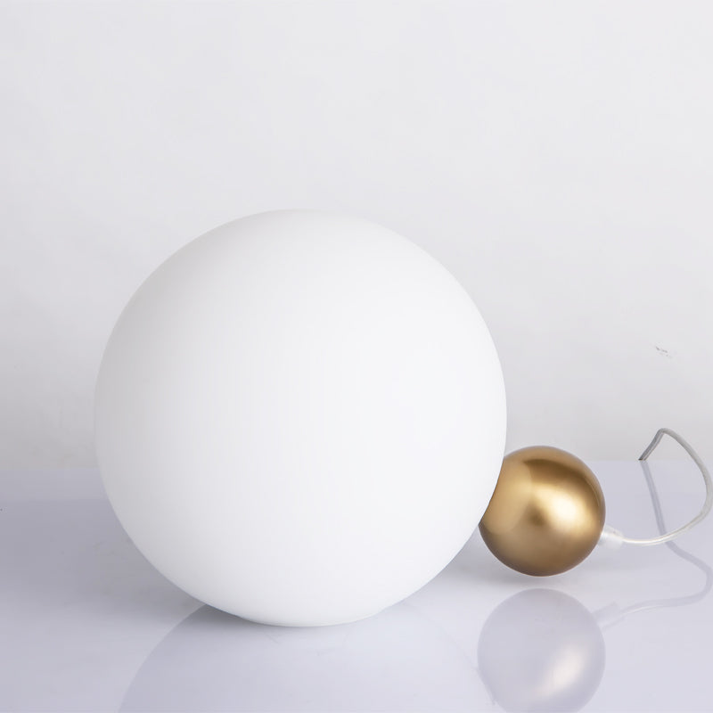 Copycat table light